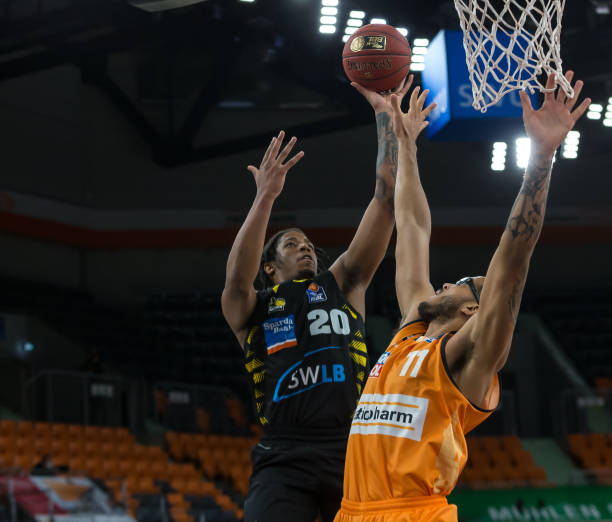 的防守覆盖 的防守覆盖