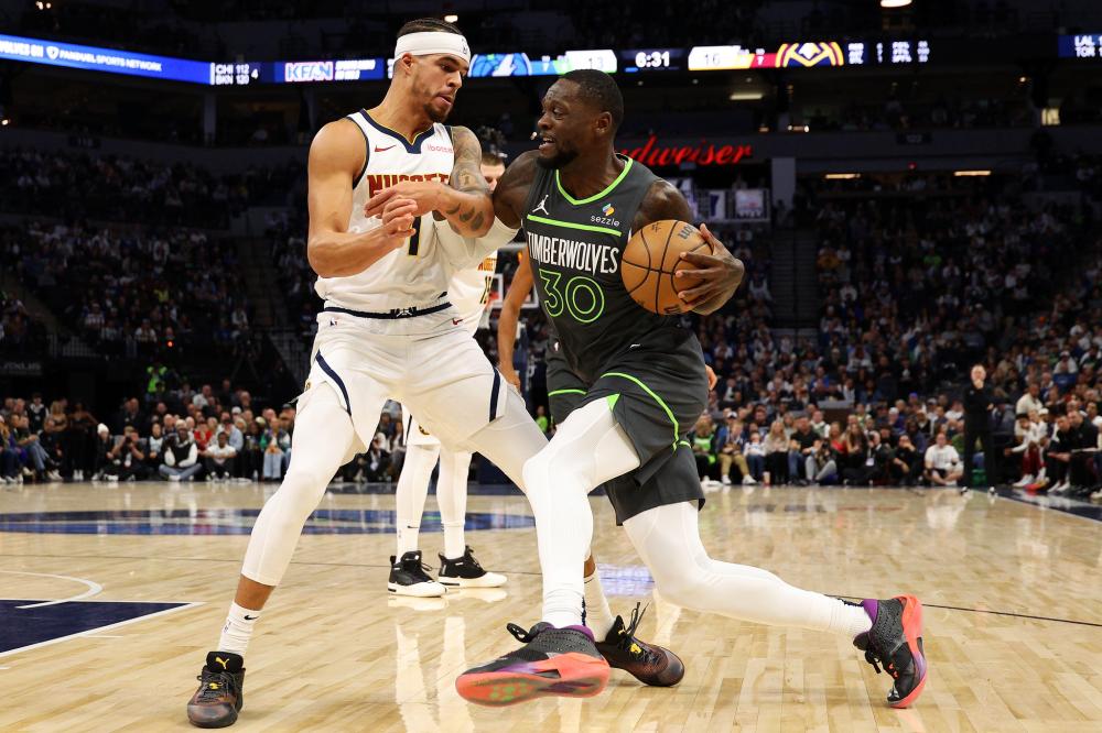 在引援时更 在引援时更